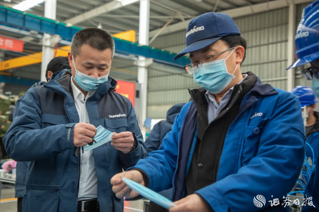 山河智能回应交易所关注函：口罩机为自主知识产权产品，将发货全球支援抗疫