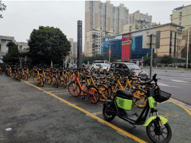 长沙清退共享电单车40万辆 静待新规出台促进行业健康发展